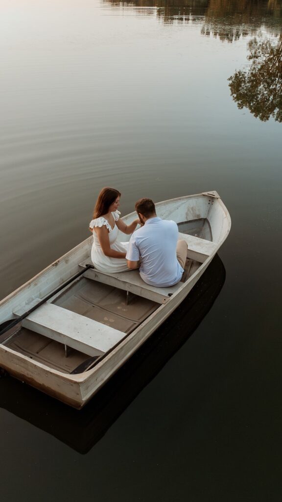 The little chapel north carolina boat photoshoot
