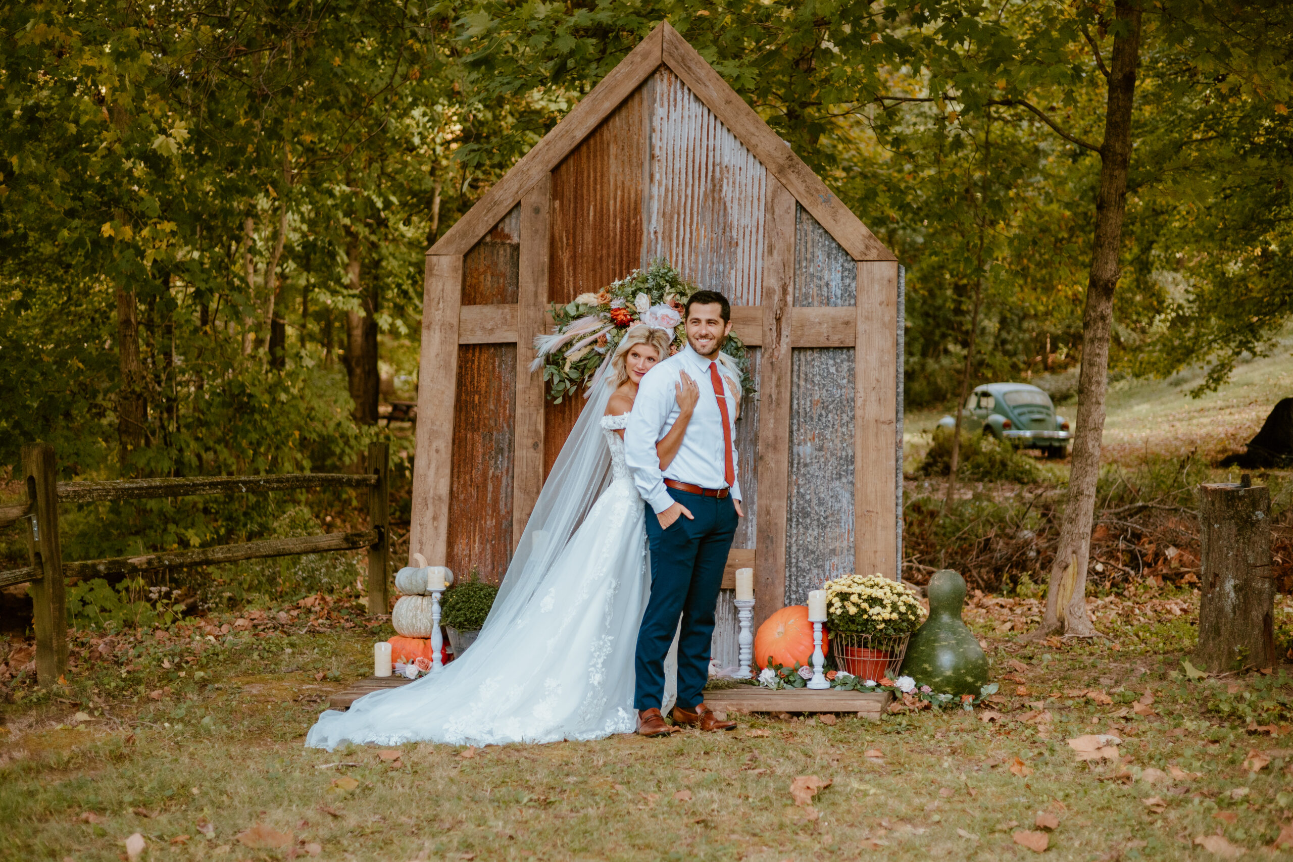 Evansville Indiana Fall Wedding Photographer Rose and Bliss Bridal